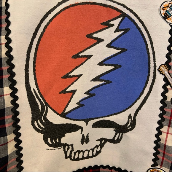 Custom Made Grateful Dead graphic black and red snap front flannel shirt Sz M - Picture 2 of 9